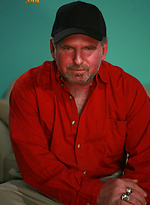 Old fat man David Kavo