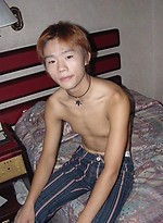 Cute and young Mui Mui strips off
