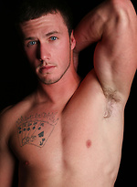 Tattooed stud Sykes wanking off his dick!