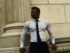 Blond Muscle - Kane Griffin